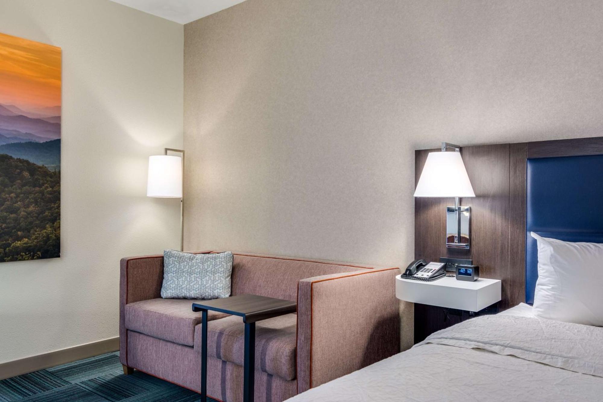Hampton Inn Джонсон Сити Экстерьер фото